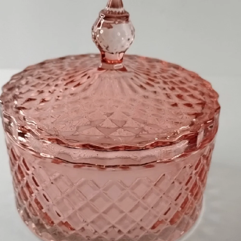 P-020 Blush Pink Pressed Diamond Pattern Glass Covered Dish